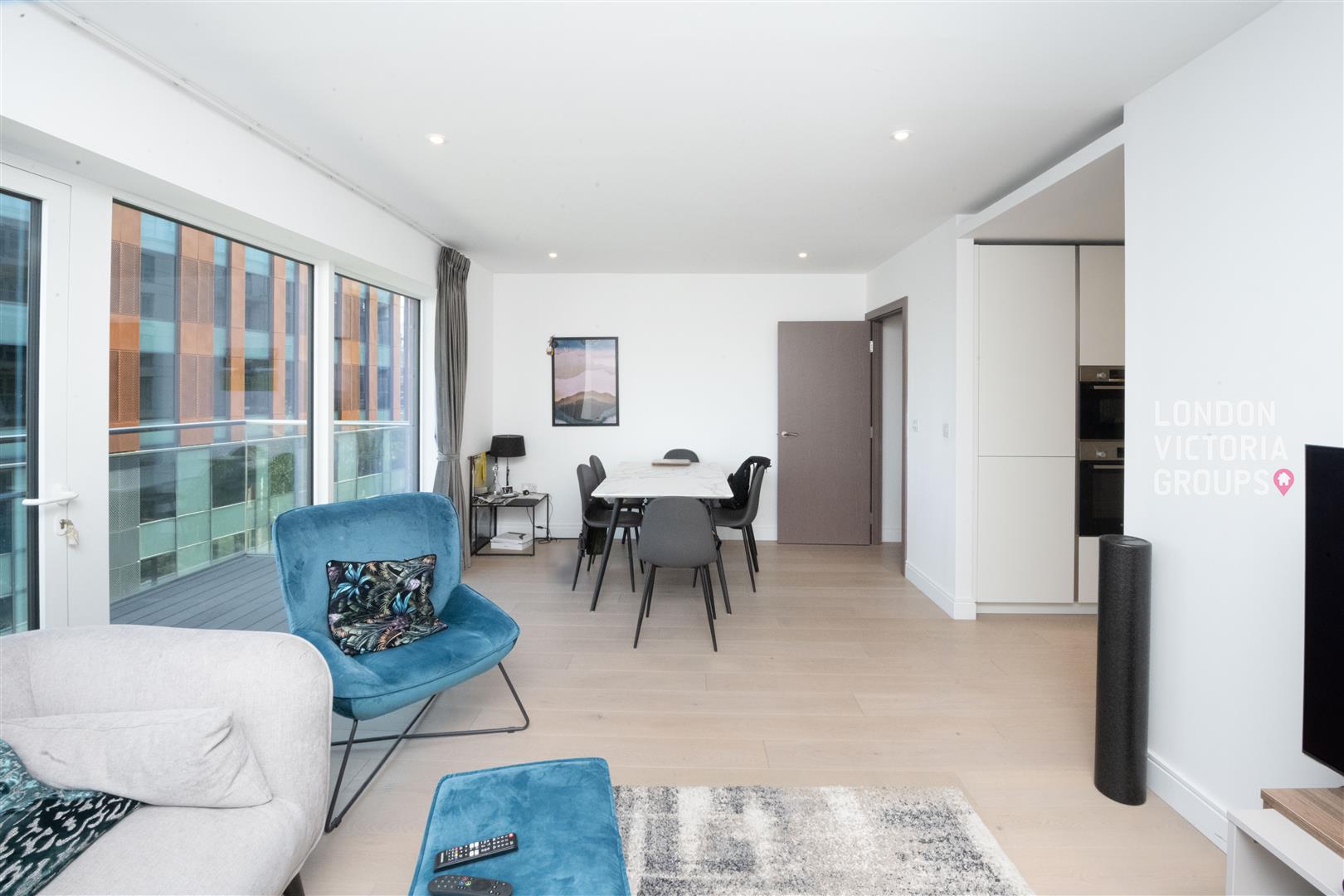 2 bed property in Faulkner House, Tierney Lane, London